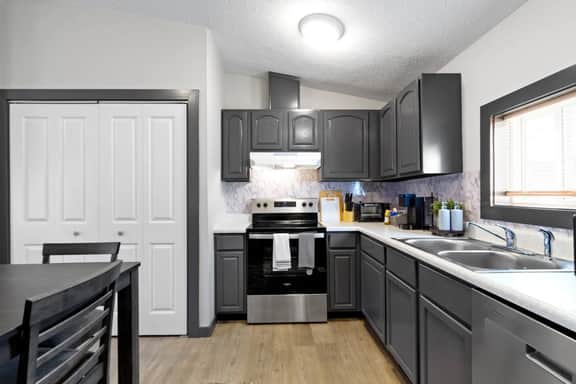 Cozy Living Near Grand Park