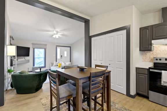 Cozy Living Near Grand Park