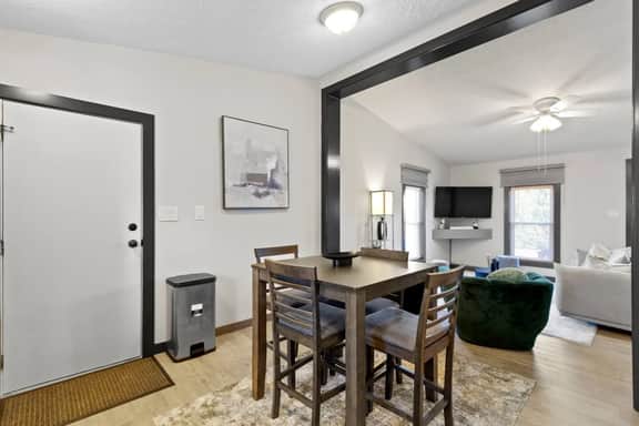 Grand Stay near Grand Park - Image 2