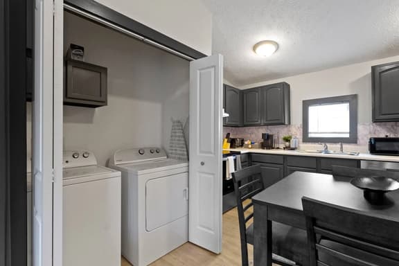 Cozy Living Near Grand Park